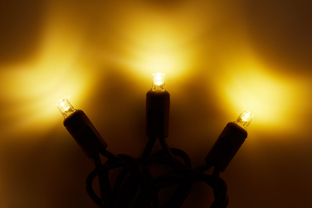 5mm LED Minilight String - 70 lights 4" Space (Brown Wire)